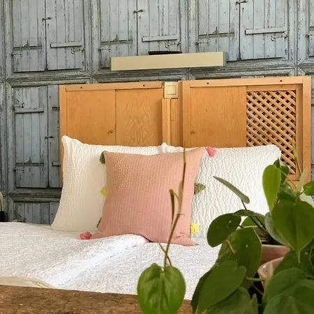 Au Nom De Dieu Hotel 2*